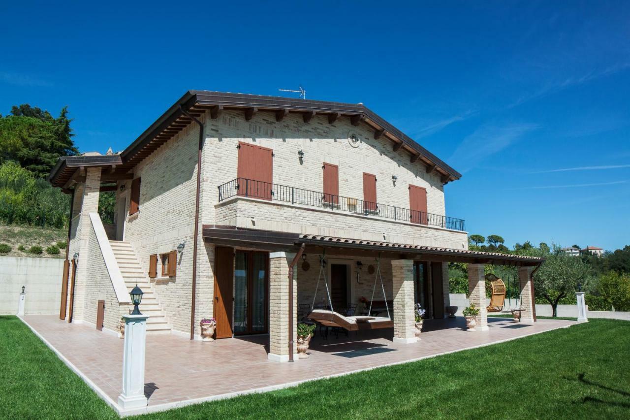 B&B L' Antica Fonte Spinetoli Extérieur photo