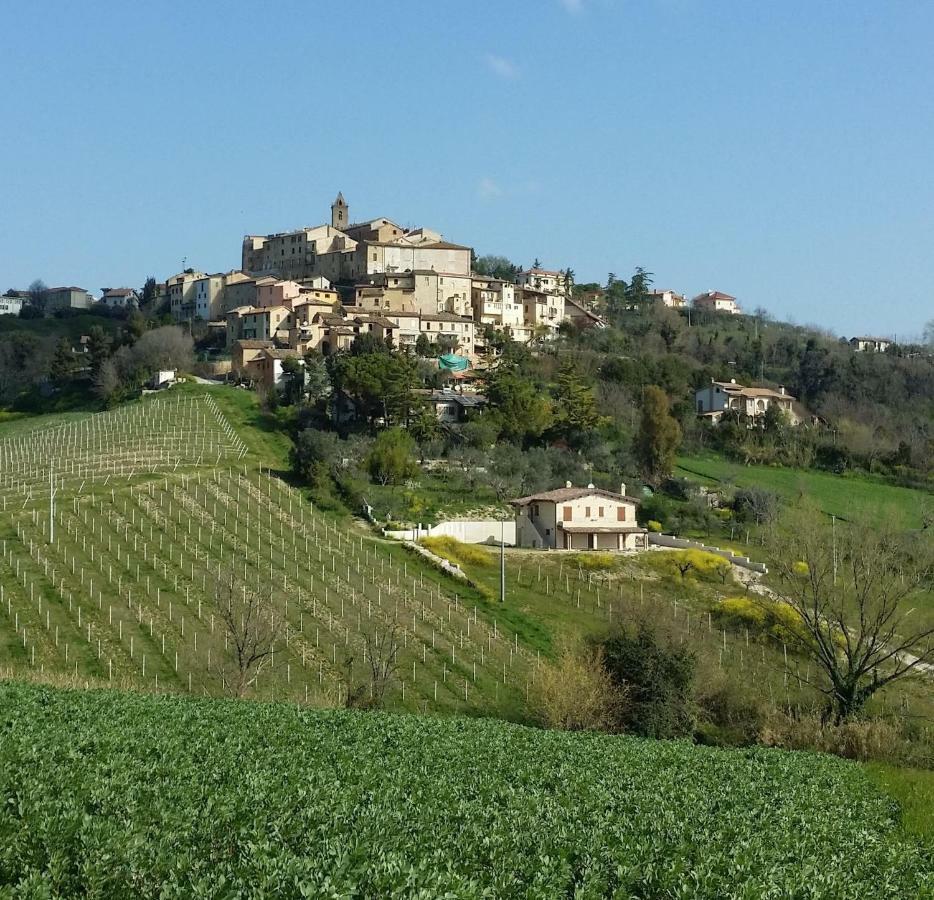 B&B L' Antica Fonte Spinetoli Extérieur photo